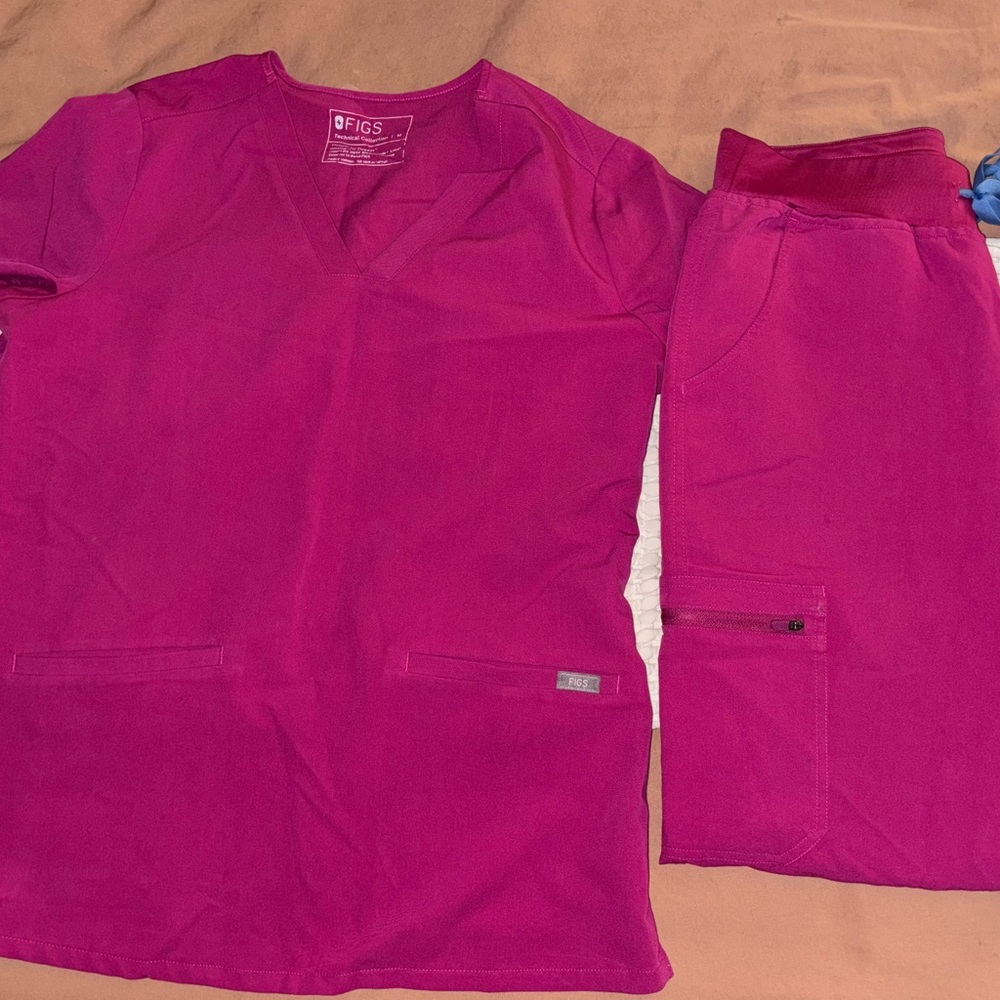 Figs Pink Scrub Set